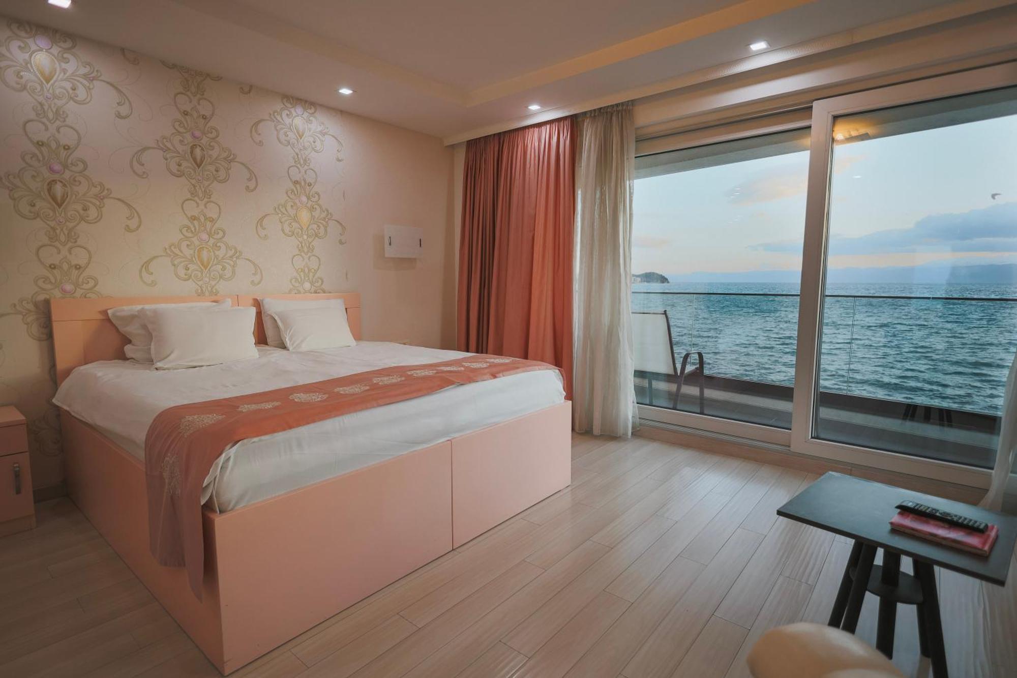 Mr.I Boutique Hotel & Bar Охрид Екстер'єр фото